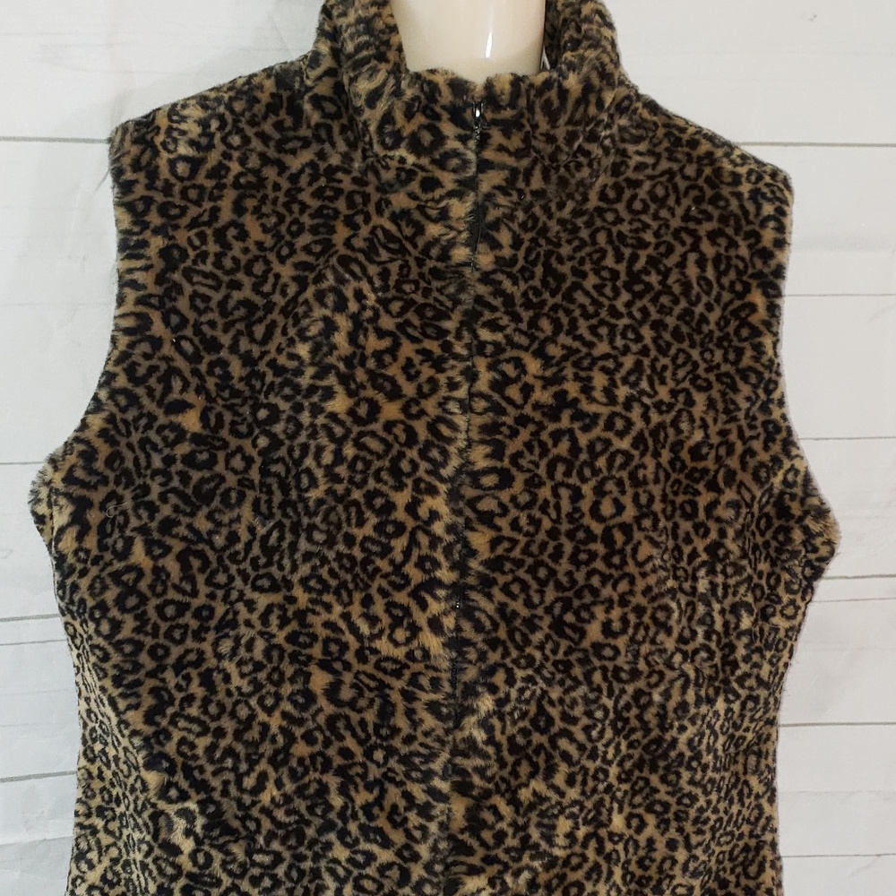 Cejon Accessories Inc Faux Fur Leopard Vest  L